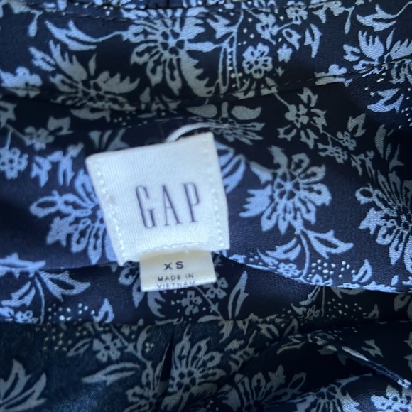 GAP Ruffle Color Split Neck Floral Blouse - Women’s XS - Picture 13 of 15